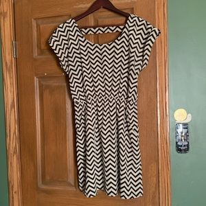 3 for $15 ‼️‼️beige and black lightweight dress